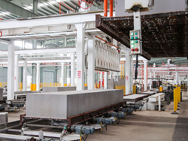 Shaanxi NITYA: первая в Китае линия производства панелей AAC с плоским автоклавированием, оснащённая «автоматизированной рабочей станцией увязки арматурной сетки + экологичной системой разделения сырца»